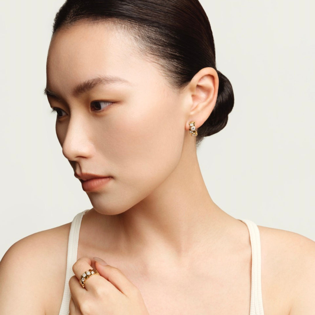 ORBITÉ Geometric Band Earrings 18K Gold Lab-Grown Diamond