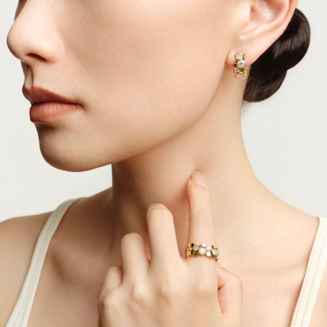 ORBITÉ Geometric Band Earrings 18K Gold Lab-Grown Diamond